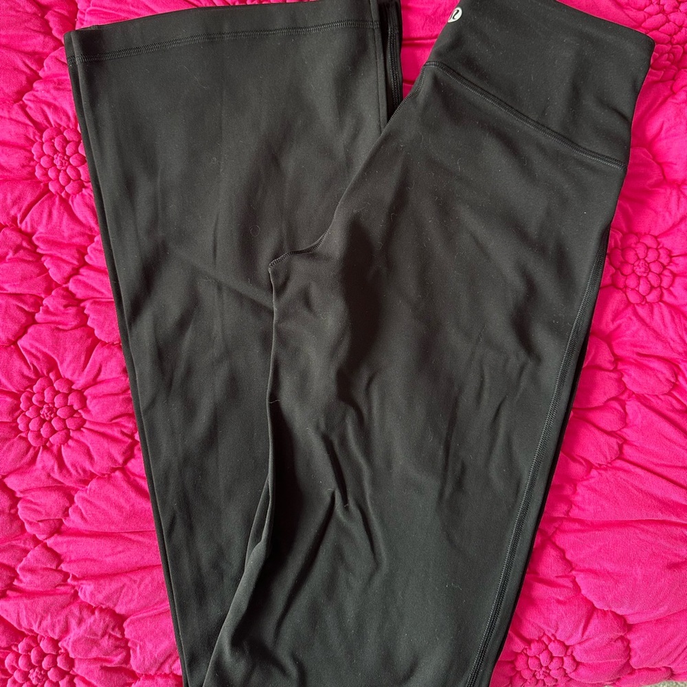 Lululemon groove slit pants (CUT TAGS OFF AND NEVER WORN)